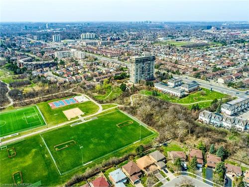 22-840 Dundas Street W, Mississauga, ON - Outdoor With View