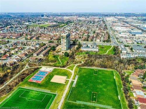 22-840 Dundas Street W, Mississauga, ON - Outdoor With View