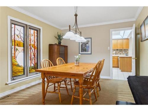 391 March Crescent, Oakville, ON - Indoor Photo Showing Dining Room