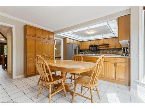 391 March Crescent, Oakville, ON - Indoor Photo Showing Dining Room