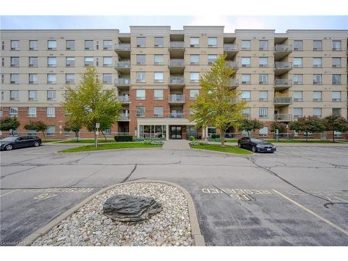 101-5070 Fairview Street, Burlington, ON - Outdoor With Facade