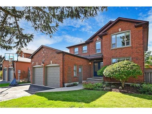 1534 Heritage Way, Oakville, ON - Outdoor