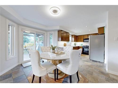 1534 Heritage Way, Oakville, ON - Indoor Photo Showing Dining Room