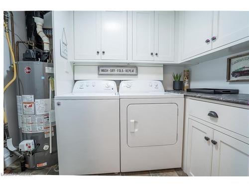 556 Mariners Way, Collingwood, ON - Indoor Photo Showing Laundry Room