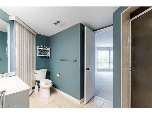 503-1201 North Shore Boulevard, Burlington, ON - Indoor Photo Showing Bathroom