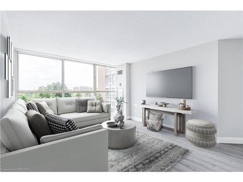 512-4185 Shipp Drive, Mississauga, ON - Indoor Photo Showing Living Room