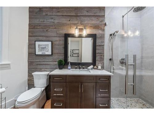 4 Buckingham Boulevard, Collingwood, ON - Indoor Photo Showing Bathroom