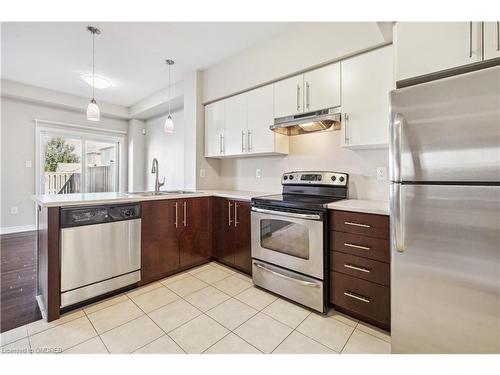 44-515 Winston Road Road, Grimsby, ON - Indoor Photo Showing Kitchen With Upgraded Kitchen