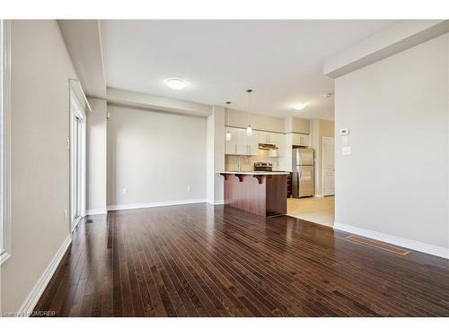 44-515 Winston Road Road, Grimsby, ON - Indoor Photo Showing Kitchen