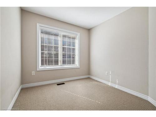 44-515 Winston Road Road, Grimsby, ON - Indoor Photo Showing Other Room