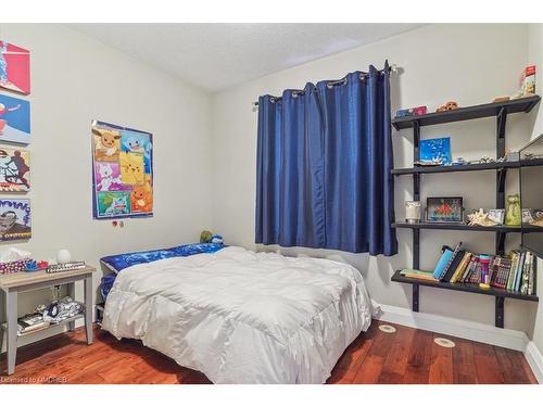 3121 Stornoway Circle, Oakville, ON - Indoor Photo Showing Bedroom