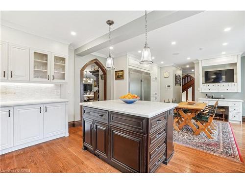 353 Sulphur Springs Road, Hamilton, ON - Indoor Photo Showing Kitchen With Upgraded Kitchen