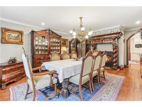 353 Sulphur Springs Road, Hamilton, ON - Indoor Photo Showing Dining Room