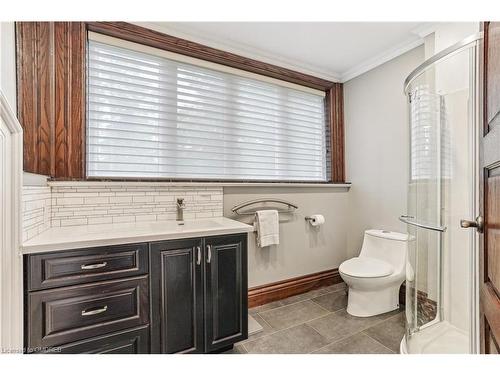 353 Sulphur Springs Road, Hamilton, ON - Indoor Photo Showing Bathroom