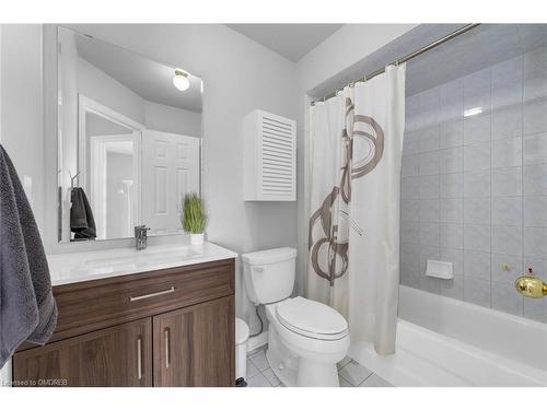 20-5555 Prince William Drive, Burlington, ON - Indoor Photo Showing Bathroom