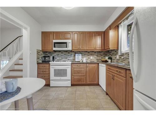 335 Meadowhill Road, Burlington, ON - Indoor Photo Showing Kitchen