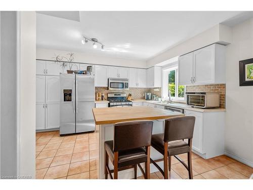 1278 Brillinger Street, Oakville, ON - Indoor Photo Showing Kitchen