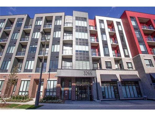 302-3265 Carding Mill Trail, Oakville, ON - Outdoor With Balcony With Facade