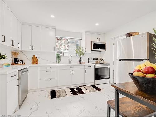 94 Meighen Avenue, Toronto, ON - Indoor Photo Showing Kitchen With Upgraded Kitchen