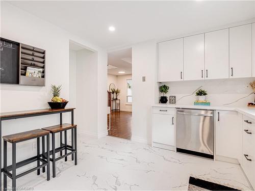 94 Meighen Avenue, Toronto, ON - Indoor Photo Showing Kitchen