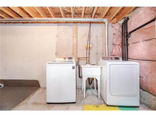 12-7 Lakelawn Road, Grimsby, ON - Indoor Photo Showing Laundry Room