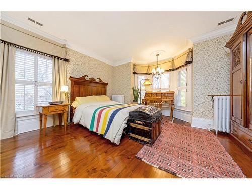 103 Thomas Street, Milton, ON - Indoor Photo Showing Bedroom