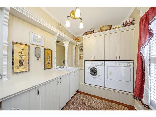 103 Thomas Street, Milton, ON - Indoor Photo Showing Laundry Room