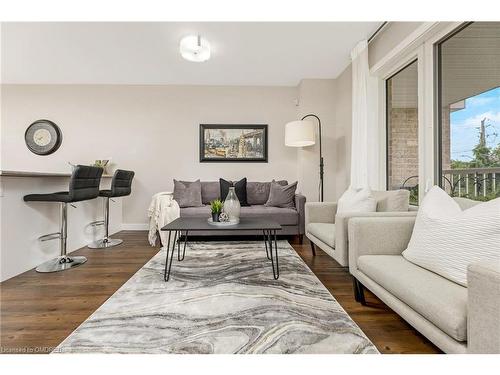 2-1329 Plains Road E, Burlington, ON - Indoor Photo Showing Living Room