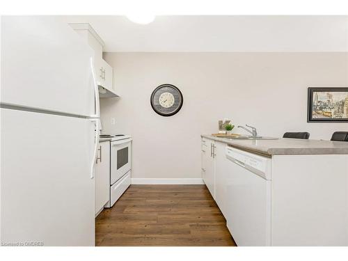 2-1329 Plains Road E, Burlington, ON - Indoor Photo Showing Kitchen