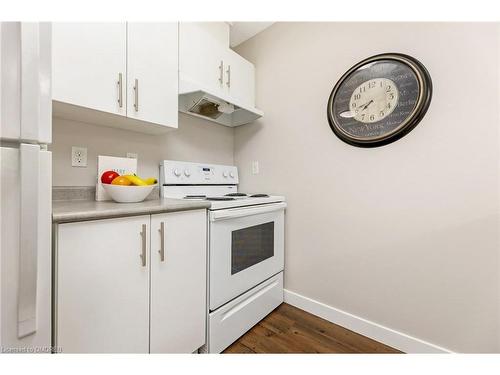 2-1329 Plains Road E, Burlington, ON - Indoor Photo Showing Kitchen