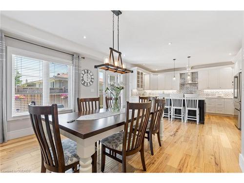 363 Walton Street, Oakville, ON - Indoor Photo Showing Dining Room