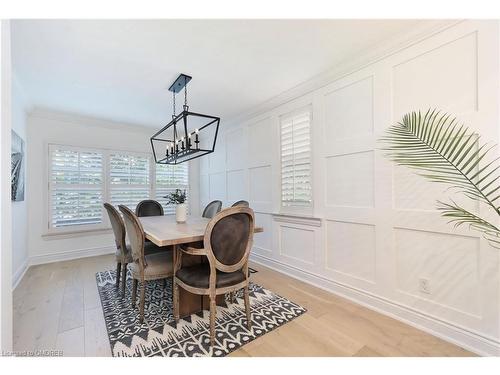 10 Edith Street, Halton Hills, ON - Indoor Photo Showing Dining Room