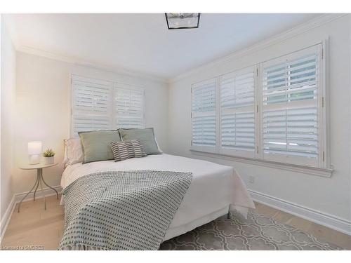 10 Edith Street, Halton Hills, ON - Indoor Photo Showing Bedroom