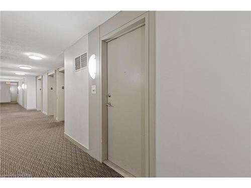 1601-36 Lee Centre Drive, Scarborough, ON - Indoor Photo Showing Other Room