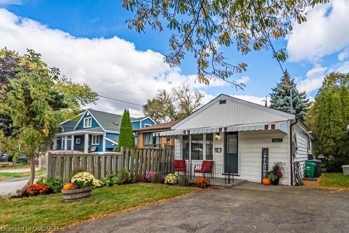 1089 Meredith Avenue, Mississauga, ON - Outdoor With Facade