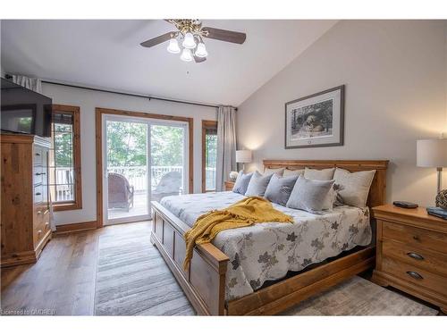 165 Lakeshore Drive, Combermere, ON - Indoor Photo Showing Bedroom