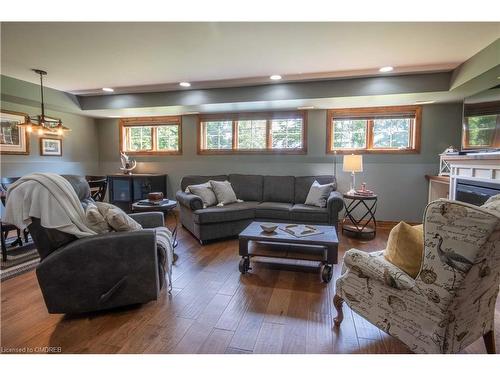 165 Lakeshore Drive, Combermere, ON - Indoor Photo Showing Living Room