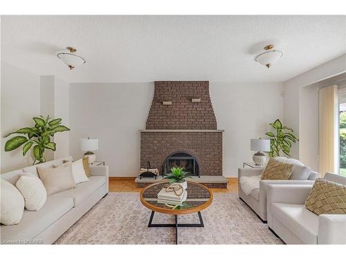 38 Fredrick Street, Woodbridge-Vaughan, ON - Indoor Photo Showing Living Room With Fireplace