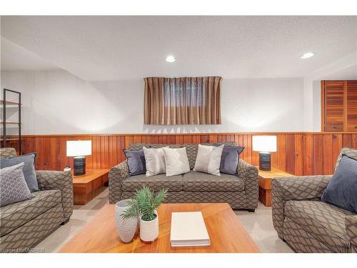 38 Fredrick Street, Woodbridge-Vaughan, ON - Indoor Photo Showing Living Room