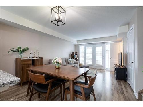 156-156 Watson Parkway North N, Guelph, ON - Indoor Photo Showing Dining Room