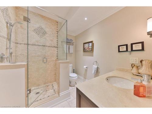 64 Brentwood Road, Oakville, ON - Indoor Photo Showing Bathroom