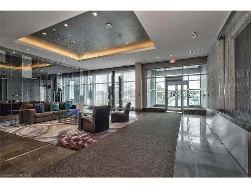 1910-55 Speers Road, Oakville, ON - Indoor Photo Showing Other Room