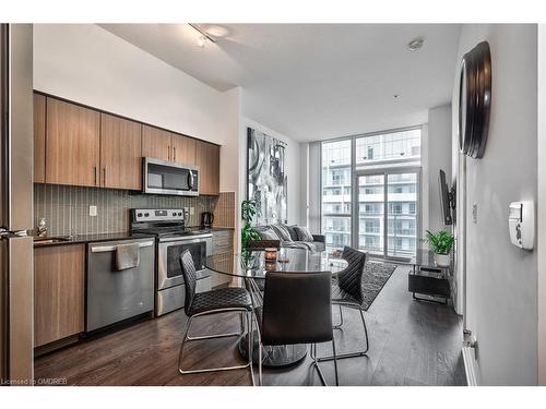 1910-55 Speers Road, Oakville, ON - Indoor Photo Showing Kitchen With Stainless Steel Kitchen