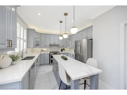 1260 Pepperbush Place, Oakville, ON - Indoor Photo Showing Kitchen With Stainless Steel Kitchen With Double Sink With Upgraded Kitchen