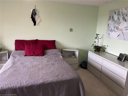 604-21 East Avenue S, Hamilton, ON - Indoor Photo Showing Bedroom