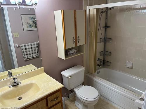 604-21 East Avenue S, Hamilton, ON - Indoor Photo Showing Bathroom