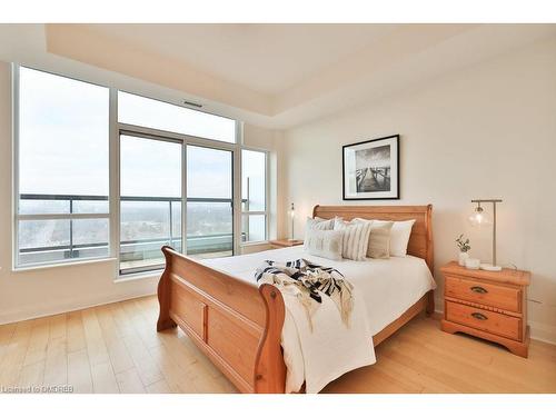 2201-1 Hurontario Street, Mississauga, ON - Indoor Photo Showing Bedroom