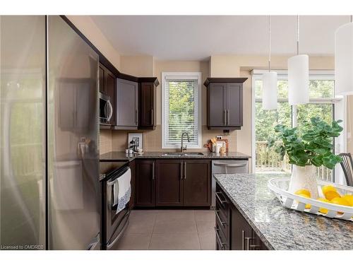 14-4165 Upper Middle Road, Burlington, ON - Indoor Photo Showing Kitchen With Double Sink