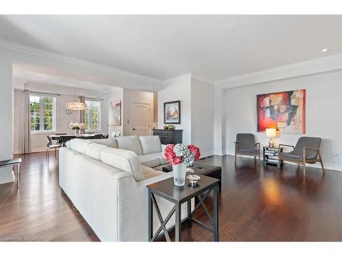 139 Wilson Street, Oakville, ON - Indoor Photo Showing Living Room