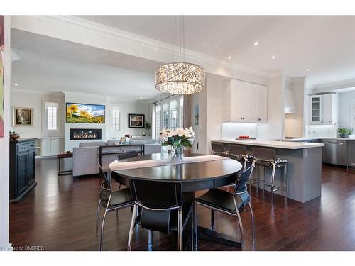 139 Wilson Street, Oakville, ON - Indoor Photo Showing Dining Room